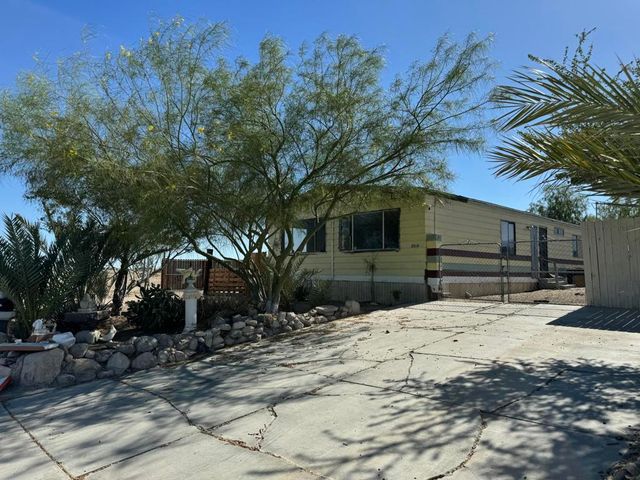 2519 Pine Avenue, Thermal, CA 92274