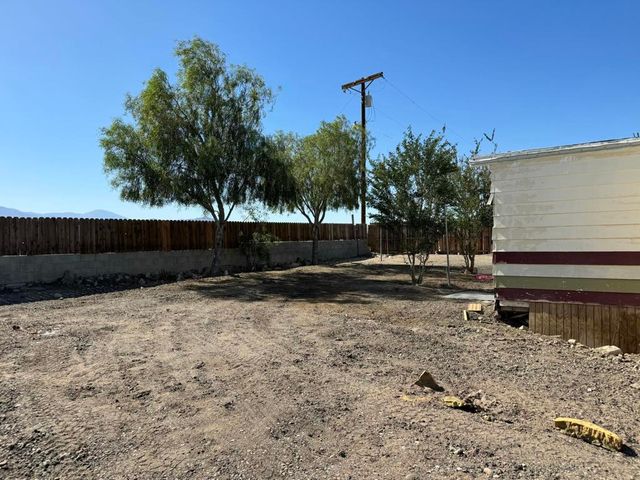 2519 Pine Avenue, Thermal, CA 92274
