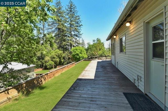 9687 Manzanita Way, Coulterville, CA 95311