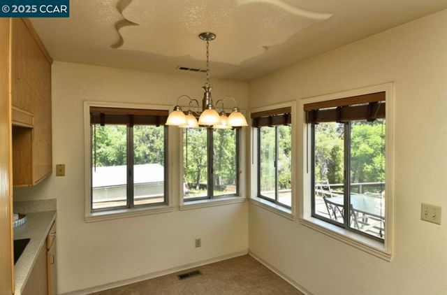 9687 Manzanita Way, Coulterville, CA 95311