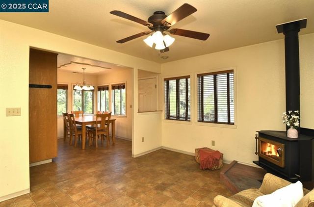 9687 Manzanita Way, Coulterville, CA 95311