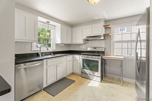 398 Darwin Drive, Amherst, NY 14226