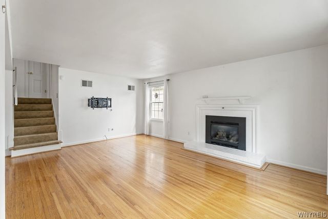 398 Darwin Drive, Amherst, NY 14226