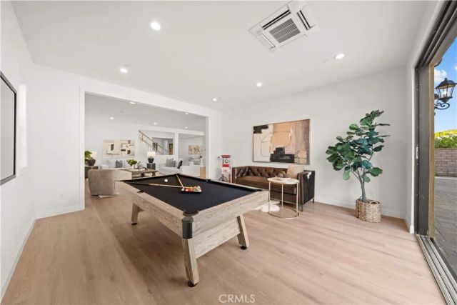 221 Clear Fls, Irvine, CA 92602