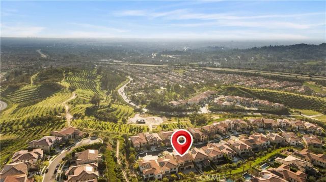 221 Clear Fls, Irvine, CA 92602
