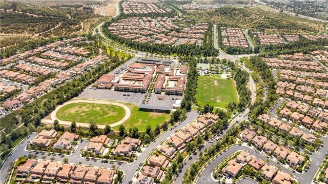 221 Clear Fls, Irvine, CA 92602