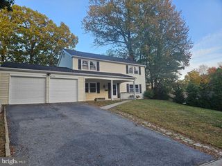 12804 HOLIDAY LN, Bowie, MD 20716