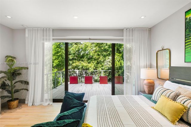 4185 Ventura Ave, Coconut Grove, FL 33133