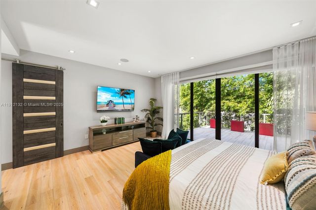 4185 Ventura Ave, Coconut Grove, FL 33133