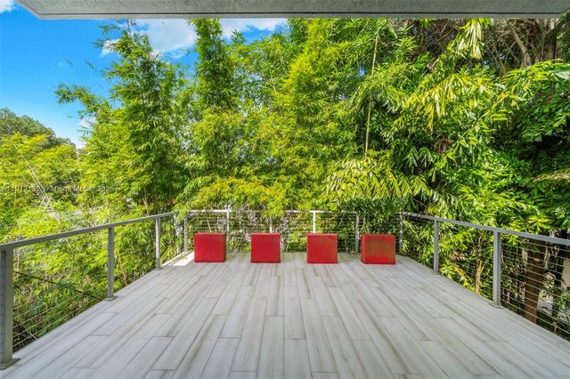 4185 Ventura Ave, Coconut Grove, FL 33133