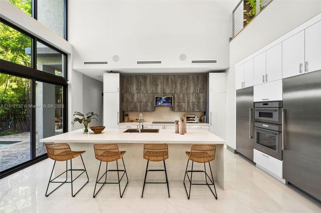 4185 Ventura Ave, Coconut Grove, FL 33133