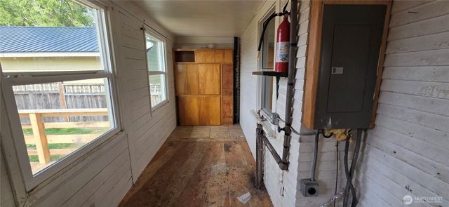 1512 Rainier Avenue, Everett, WA 98201