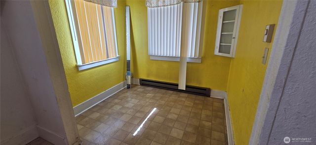 1512 Rainier Avenue, Everett, WA 98201