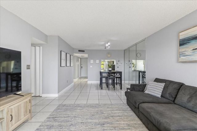 2900 NW 42nd Avenue A510, Coconut Creek, FL 33066