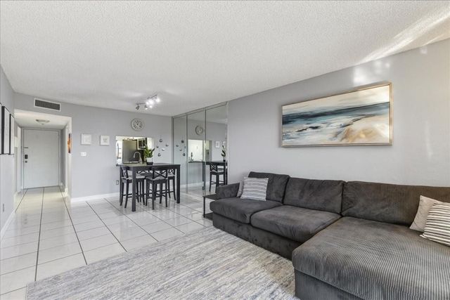 2900 NW 42nd Avenue A510, Coconut Creek, FL 33066