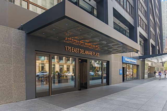 175 E DELAWARE Place 4921, Chicago, IL 60611