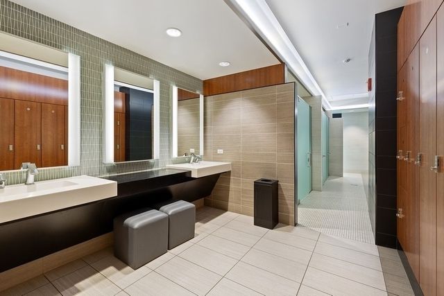 175 E DELAWARE Place 4921, Chicago, IL 60611