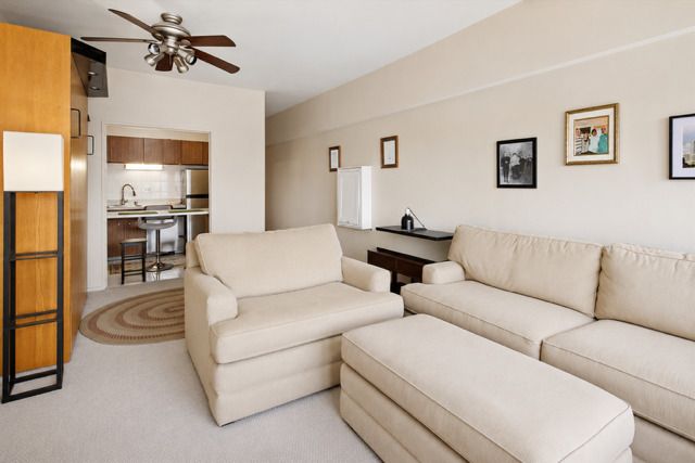 175 E DELAWARE Place 4921, Chicago, IL 60611