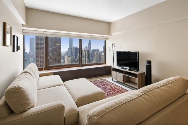 175 E DELAWARE Place 4921, Chicago, IL 60611