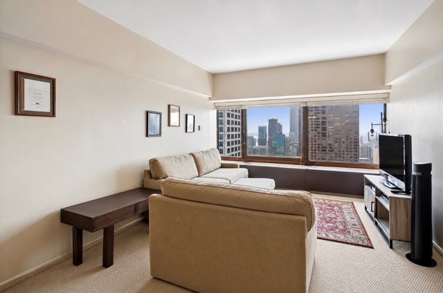 175 E DELAWARE Place 4921, Chicago, IL 60611