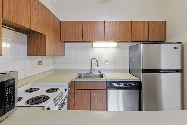 175 E DELAWARE Place 4921, Chicago, IL 60611