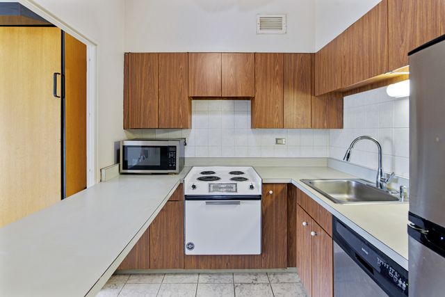 175 E DELAWARE Place 4921, Chicago, IL 60611