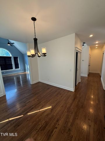 207 Haley Walk, Bristol, TN 37620