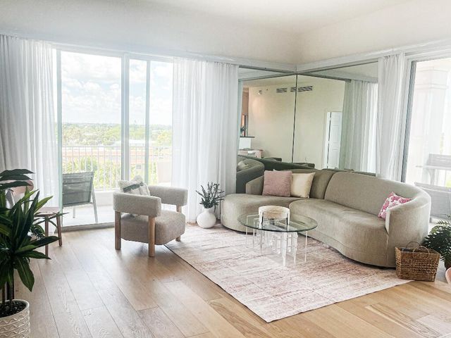 806 E Windward Way 617, Lantana, FL 33462