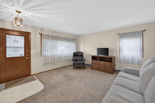 109 Edward Street, Verona, WI 53593