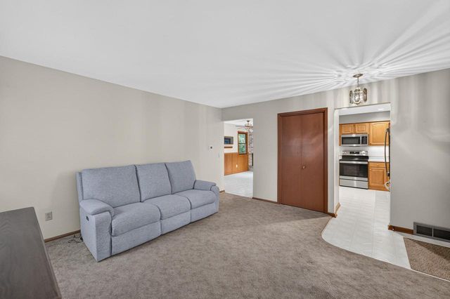 109 Edward Street, Verona, WI 53593