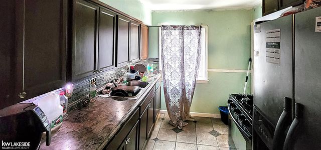17345 Prest Street, Detroit, MI 48235
