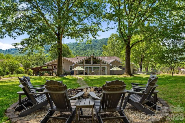 51 White Pine Circle, Fletcher, NC 28732
