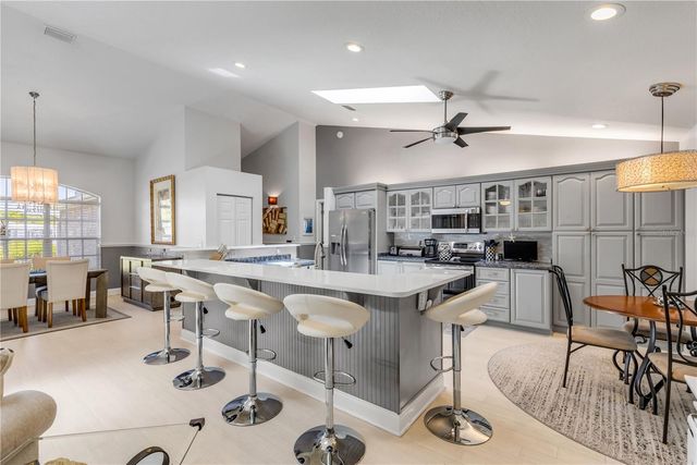 815 E 7TH AVENUE, New Smyrna Beach, FL 32169