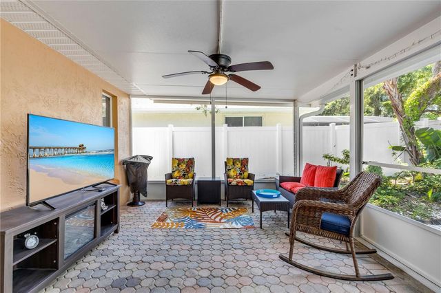815 E 7TH AVENUE, New Smyrna Beach, FL 32169