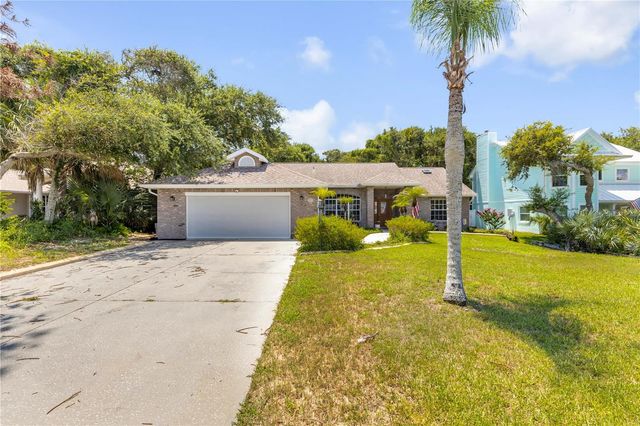 815 E 7TH AVENUE, New Smyrna Beach, FL 32169