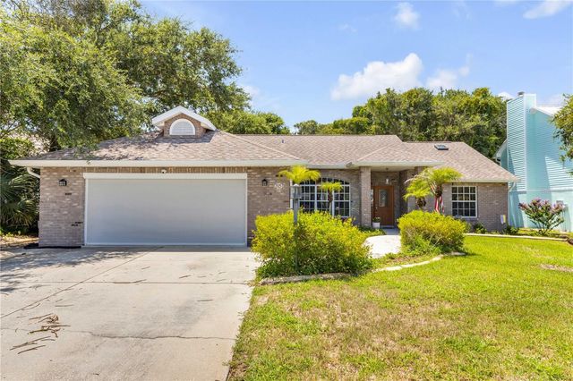 815 E 7TH AVENUE, New Smyrna Beach, FL 32169