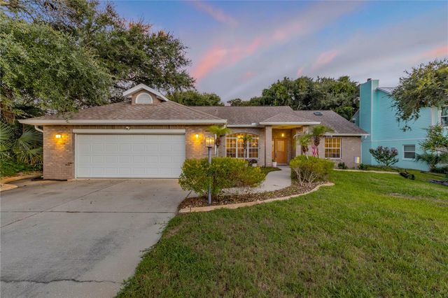 815 E 7TH AVENUE, New Smyrna Beach, FL 32169