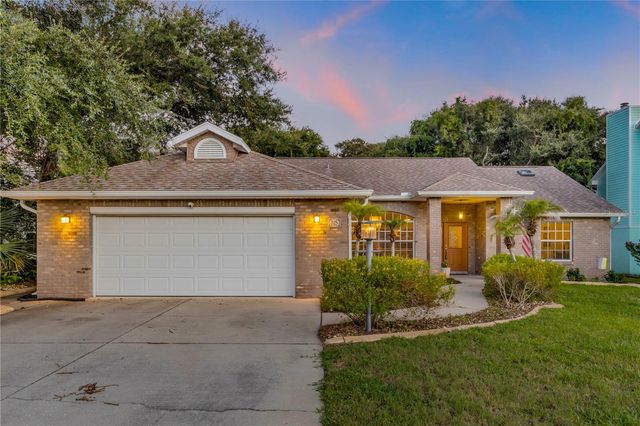 815 E 7TH AVENUE, New Smyrna Beach, FL 32169