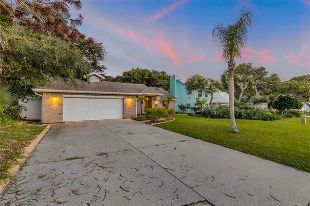 815 E 7TH AVENUE, New Smyrna Beach, FL 32169