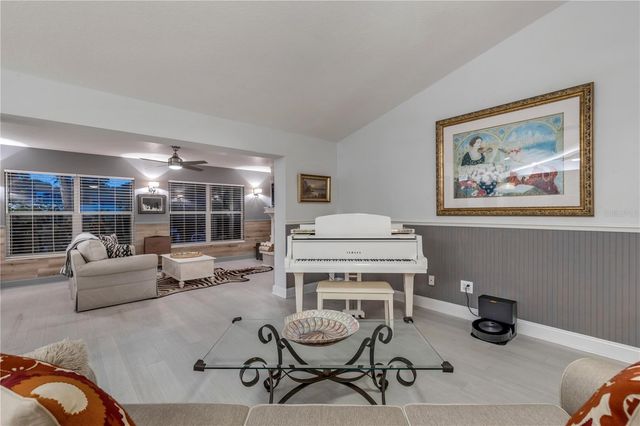 815 E 7TH AVENUE, New Smyrna Beach, FL 32169