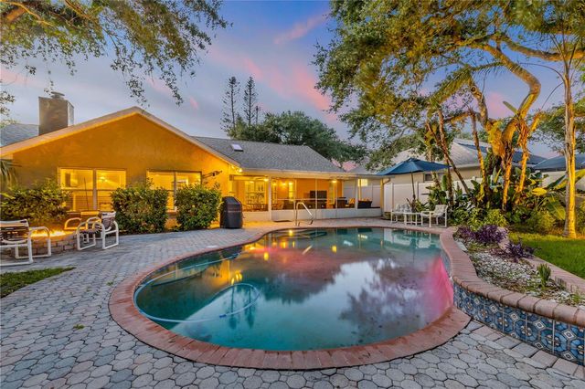 815 E 7TH AVENUE, New Smyrna Beach, FL 32169