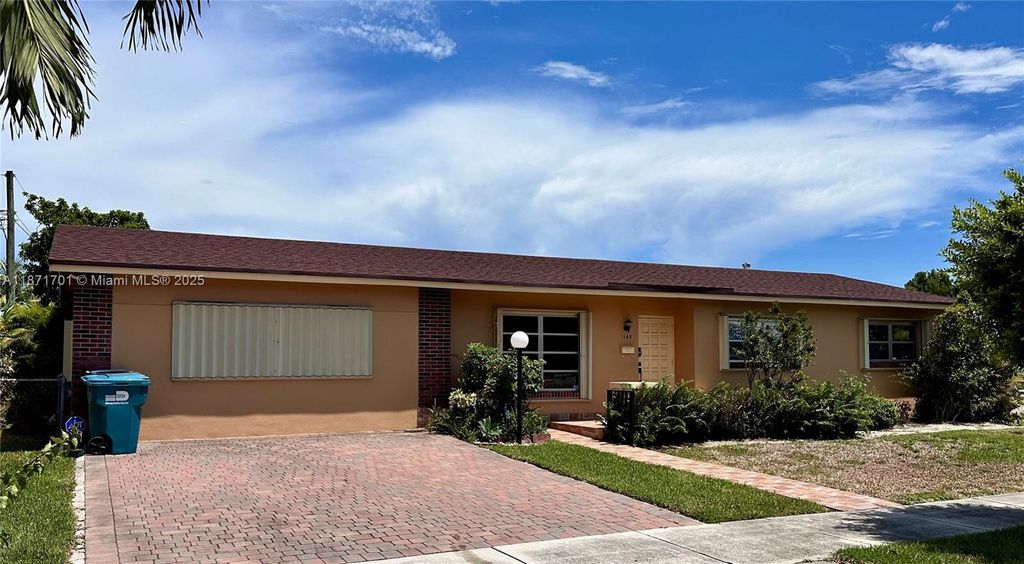 1145 SW 96th Ave, Miami, FL 33174
