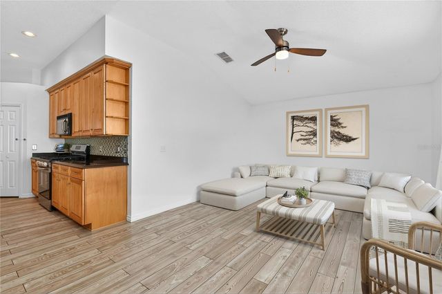 388 SWEETWATER SPRINGS ST, Debary, FL 32713