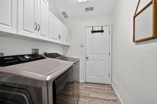 388 SWEETWATER SPRINGS ST, Debary, FL 32713