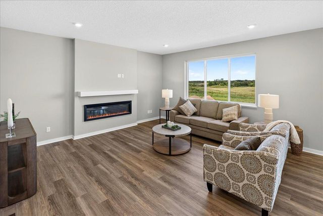 1931 Pierce Street SE, Cambridge, MN 55008