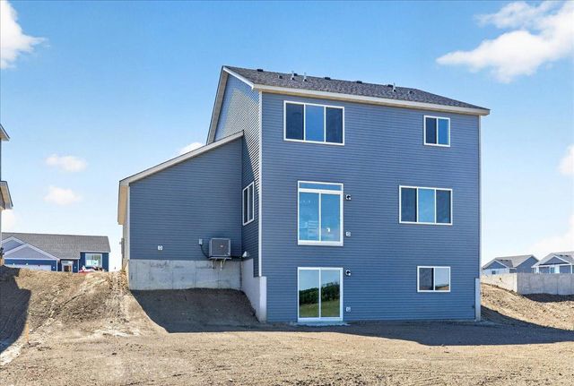 1931 Pierce Street SE, Cambridge, MN 55008