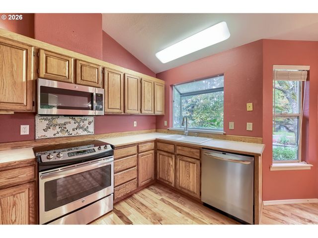 32552 Sw RIVIERA Ln, Wilsonville, OR 97070