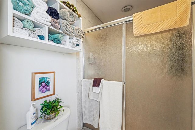 312 THORN HILL PLACE, Sun City Center, FL 33573