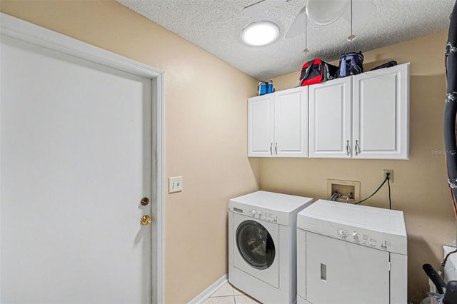 312 THORN HILL PLACE, Sun City Center, FL 33573