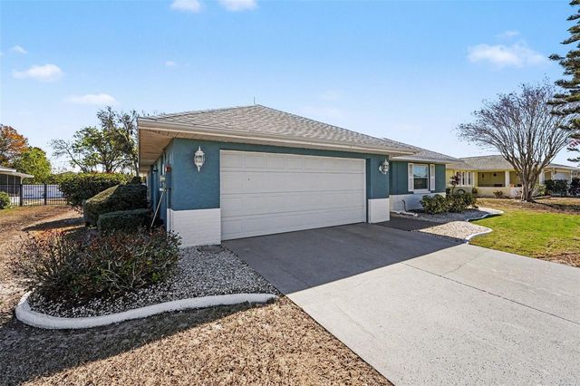 312 THORN HILL PLACE, Sun City Center, FL 33573